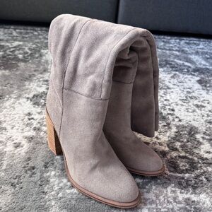 Viral VICI saint slouch knee high boot - tan - size 7